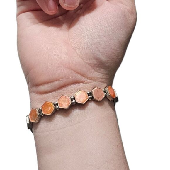 Vintage Iridescent Coral Octagon Stretch Bracelet - Picture 13 of 16